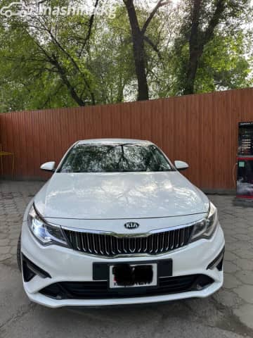 Kia K5 III LPi 2.0 AT