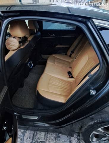 Kia K5 III 2.0 AT