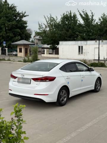 Hyundai Avante VI 1.6 AT
