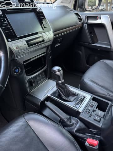 Toyota Land Cruiser Prado 150 Series Рестайлинг 2 4.0 AT 4WD