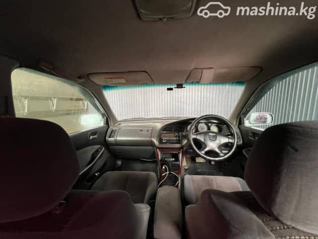 Honda Accord VI 1.8 AT