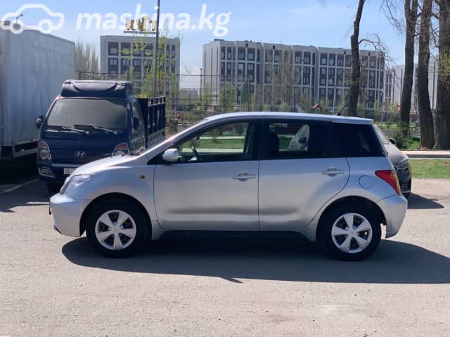 Toyota Ist I 1.3 AT