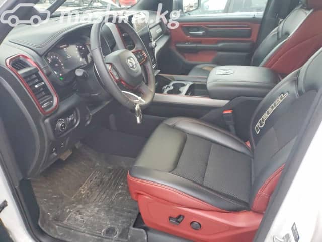 RAM 1500 V Quad Cab 5.7 AT 4WD