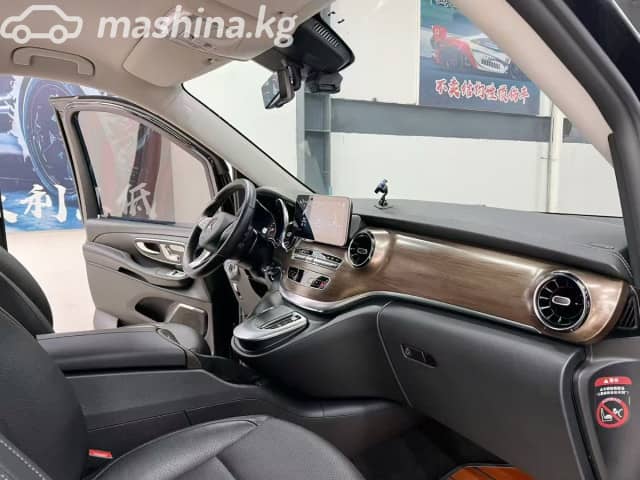 Mercedes-Benz V-Класс III (W447) Рестайлинг 260 длинный 2.0 AT