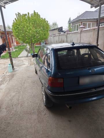 Opel Astra F 1.8 MT
