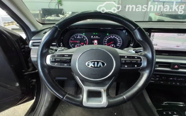 Kia K5 III 2.0 AT