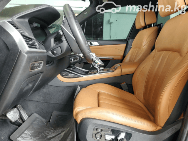 BMW X7 I (G07) M50i 4.4 AT 4WD
