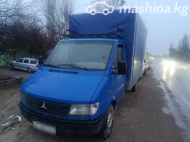 Mercedes-Benz Бортовой (4х2)