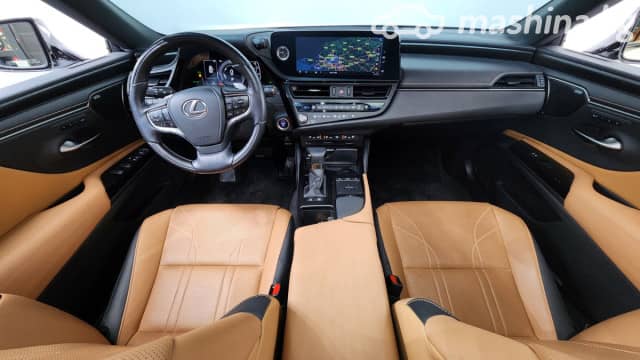 Lexus ES VII Рестайлинг 300h 2.5hyb CVT