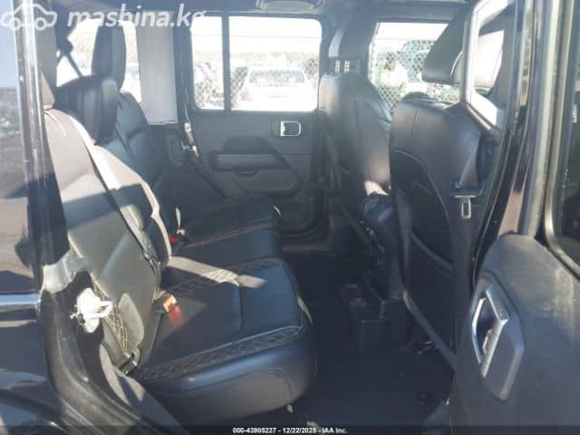 Jeep Wrangler IV (JL) 2.0 AT 4WD