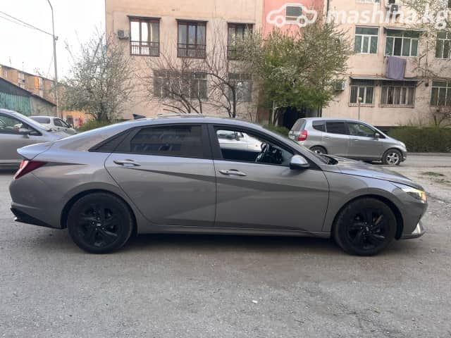 Hyundai Avante VII 1.6hyb AMT