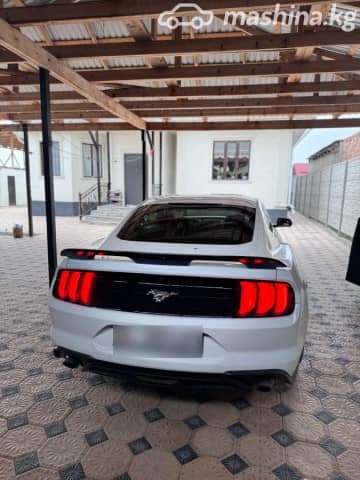 Ford Mustang VI Рестайлинг 2.3 AT