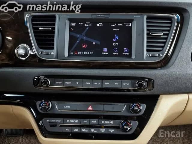 Kia Carnival III 2.2d AT