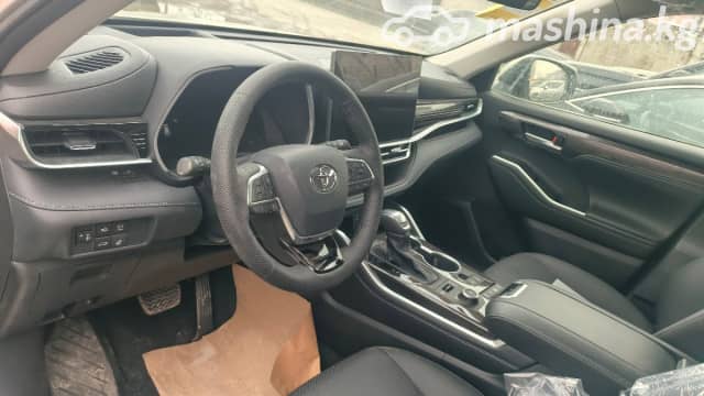 Toyota Highlander IV (U70) 2.0 AT 4WD