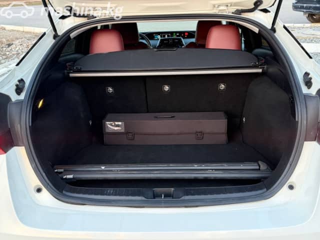 Toyota Prius IV Рестайлинг (XW50) 1.8hyb AT