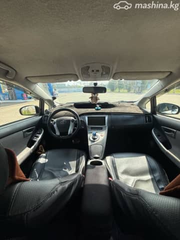 Toyota Prius III Рестайлинг (XW30) 1.8hyb AT