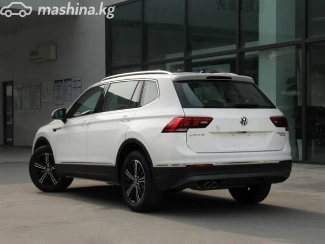 Volkswagen Tiguan III (China Market) 2.0 AMT