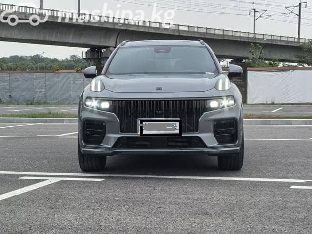 Lynk & Co 09 MHEV 2.0 AT 4WD