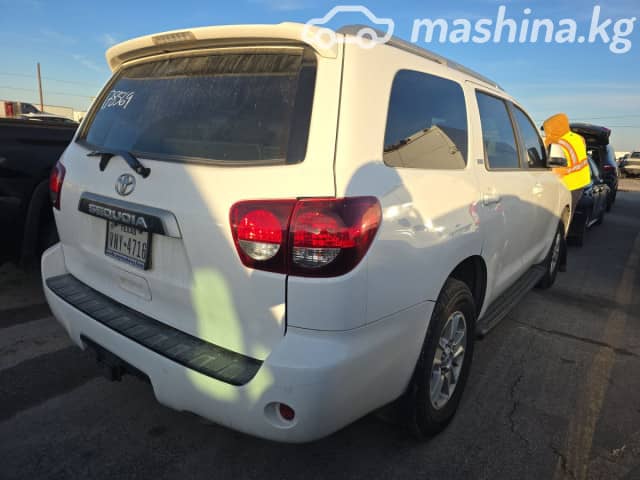 Toyota Sequoia II Рестайлинг 5.7 AT 4WD