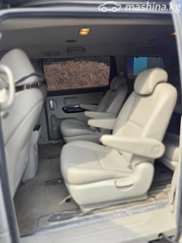 Kia Carnival III 2.2d AT
