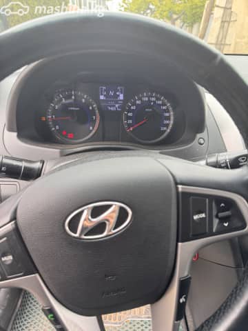 Hyundai Accent IV 1.4 CVT