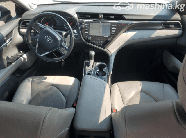 Toyota Camry VIII (XV70) 2.5 AT