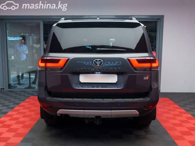 Toyota Land Cruiser 300 Series 3.5 AT 4WD