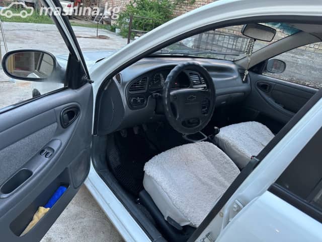 Chevrolet Lanos I 1.5 MT