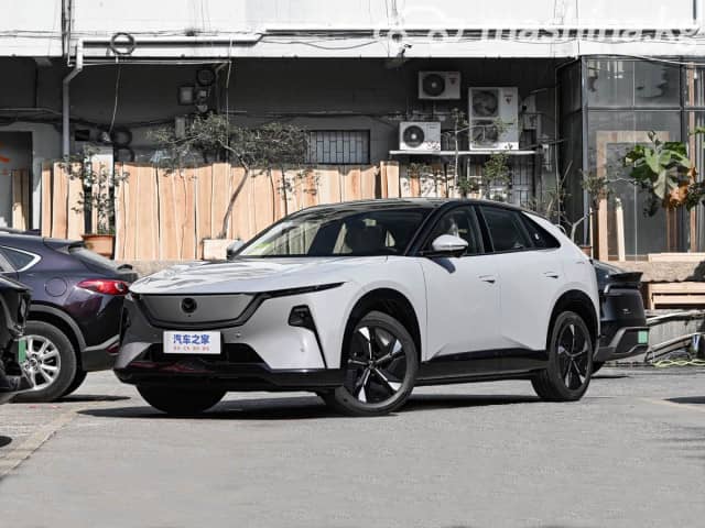 Mazda EZ-60 Electro AT