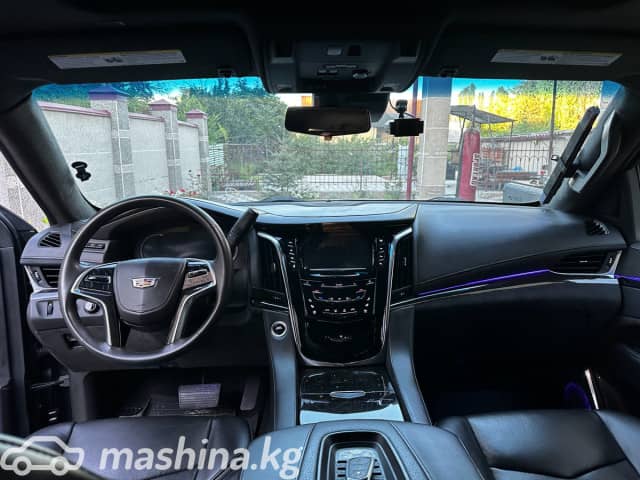 Cadillac Escalade IV 6.2 AT 4WD