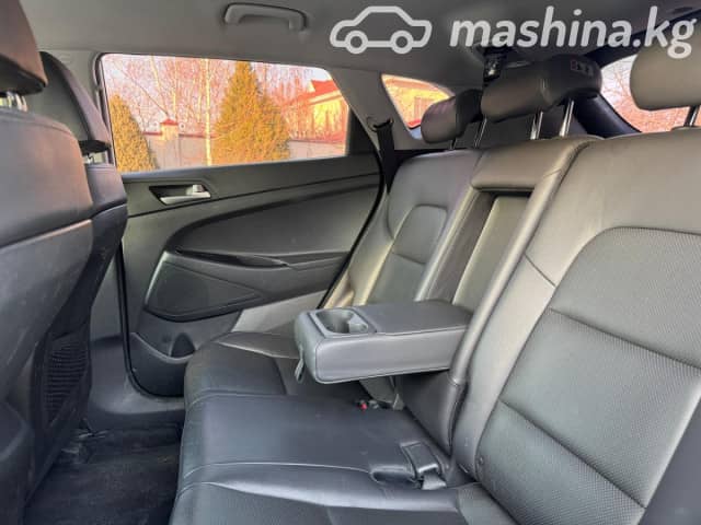 Hyundai Tucson III Рестайлинг 2.0d AT