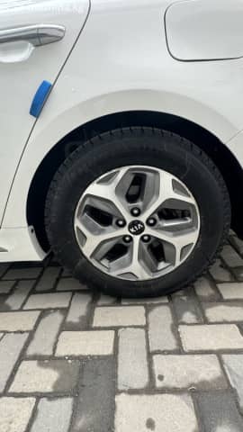 Kia K5 II 2.0hyb AT