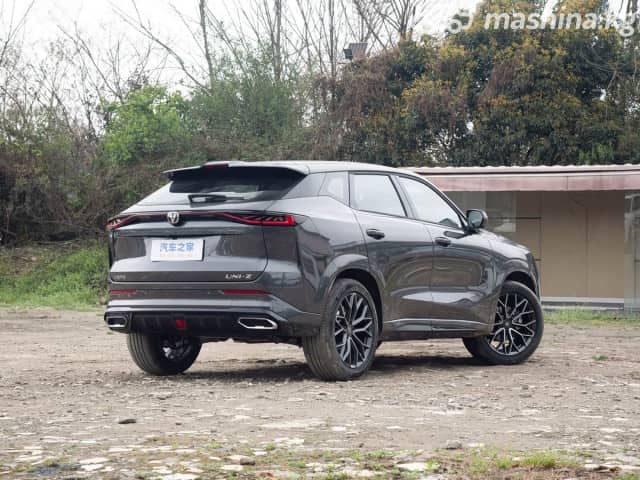Changan UNI-Z 1.5 AMT