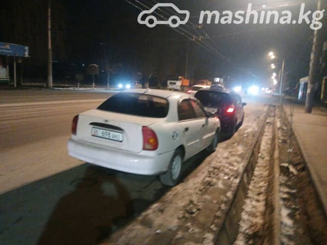 Chevrolet Lanos I 1.5 MT