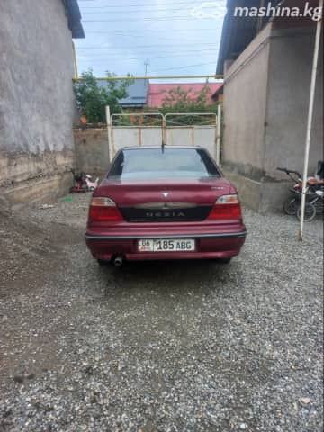 Daewoo Nexia I 1.5 MT