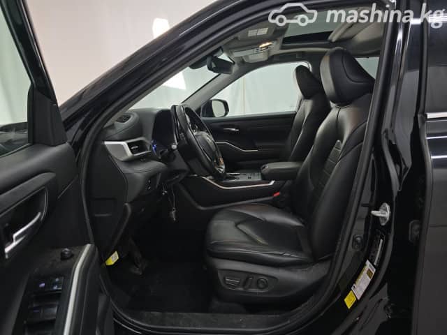Toyota Highlander IV (U70) 2.5hyb AT 4WD