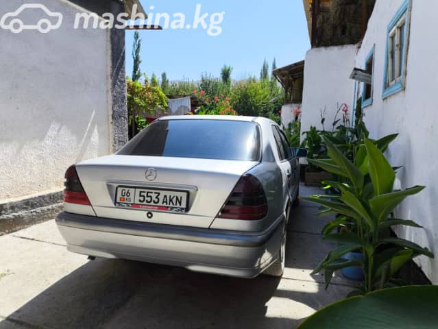 Mercedes-Benz C-Класс I (W202) Рестайлинг 180 1.8 MT
