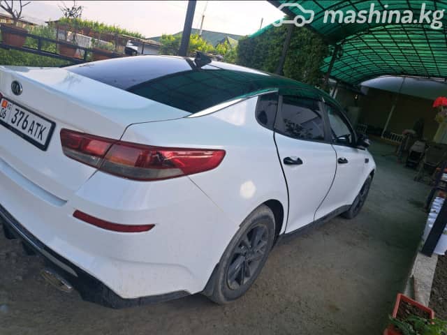Kia K5 II 2.0 AT