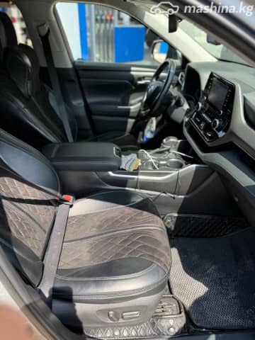 Toyota Highlander IV (U70) 2.5hyb AT 4WD
