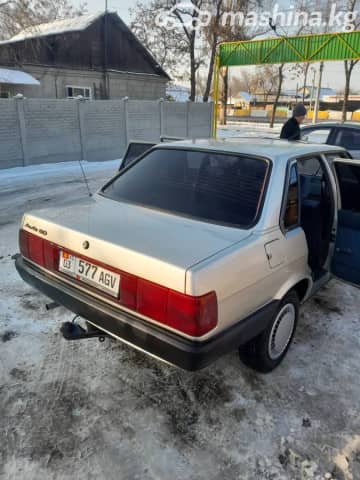 Audi 80 III (B2) 1.8 MT