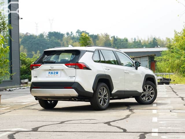 Toyota RAV4 V (XA50) 2.5 AT