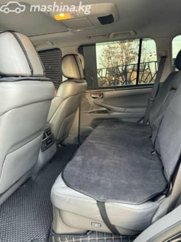 Lexus LX III 570 5.7 AT 4WD