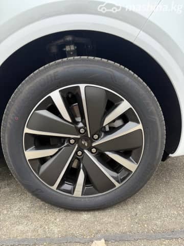 LiXiang L6 1.5hyb AT 4WD