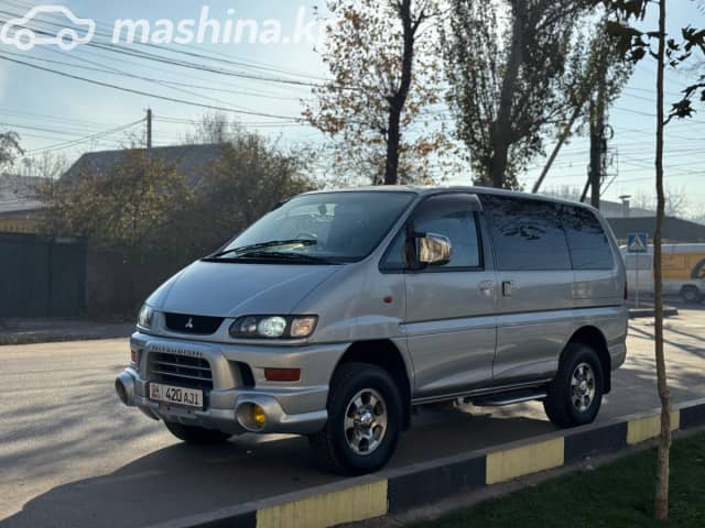 Mitsubishi Delica IV 3.0 AT 4WD