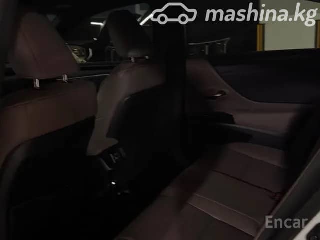 Lexus ES VII Рестайлинг 300h 2.5hyb CVT