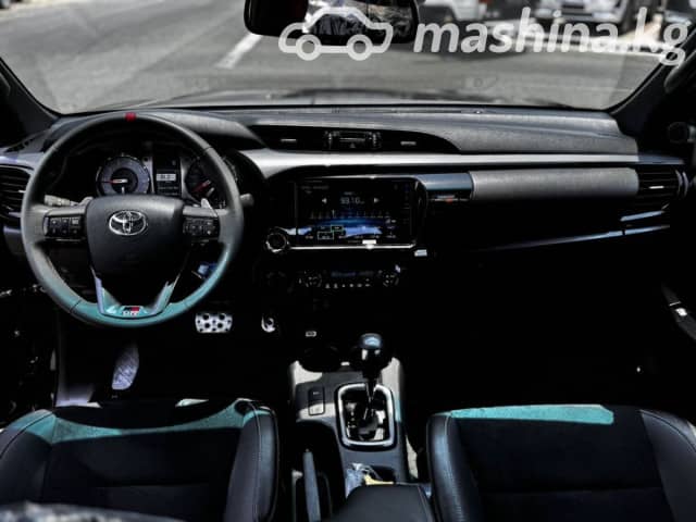 Toyota Hilux VIII Рестайлинг 2.8d AT 4WD