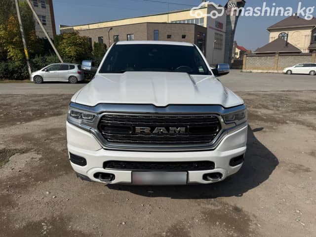 RAM 1500 V Quad Cab 5.7 AT 4WD