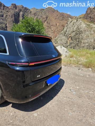 LiXiang L8 Рестайлинг 1.5hyb AT 4WD