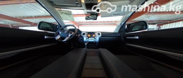 Toyota Tundra II Рестайлинг CrewMax 5.7 AT 4WD