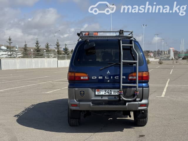 Mitsubishi Delica IV 3.0 AT 4WD